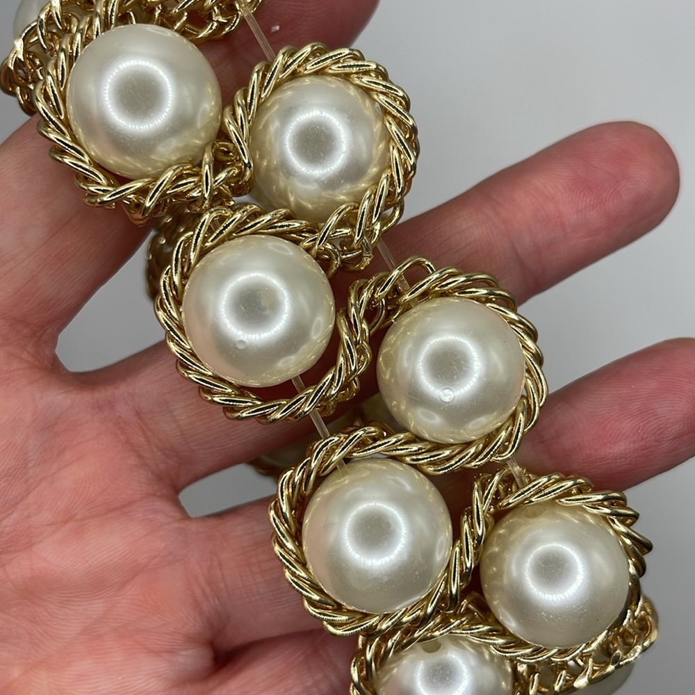 Faux Pearl & Chain Bracelet - Picture 5 of 7